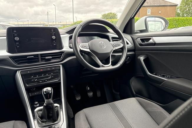 VOLKSWAGEN T-Roc Photo 37