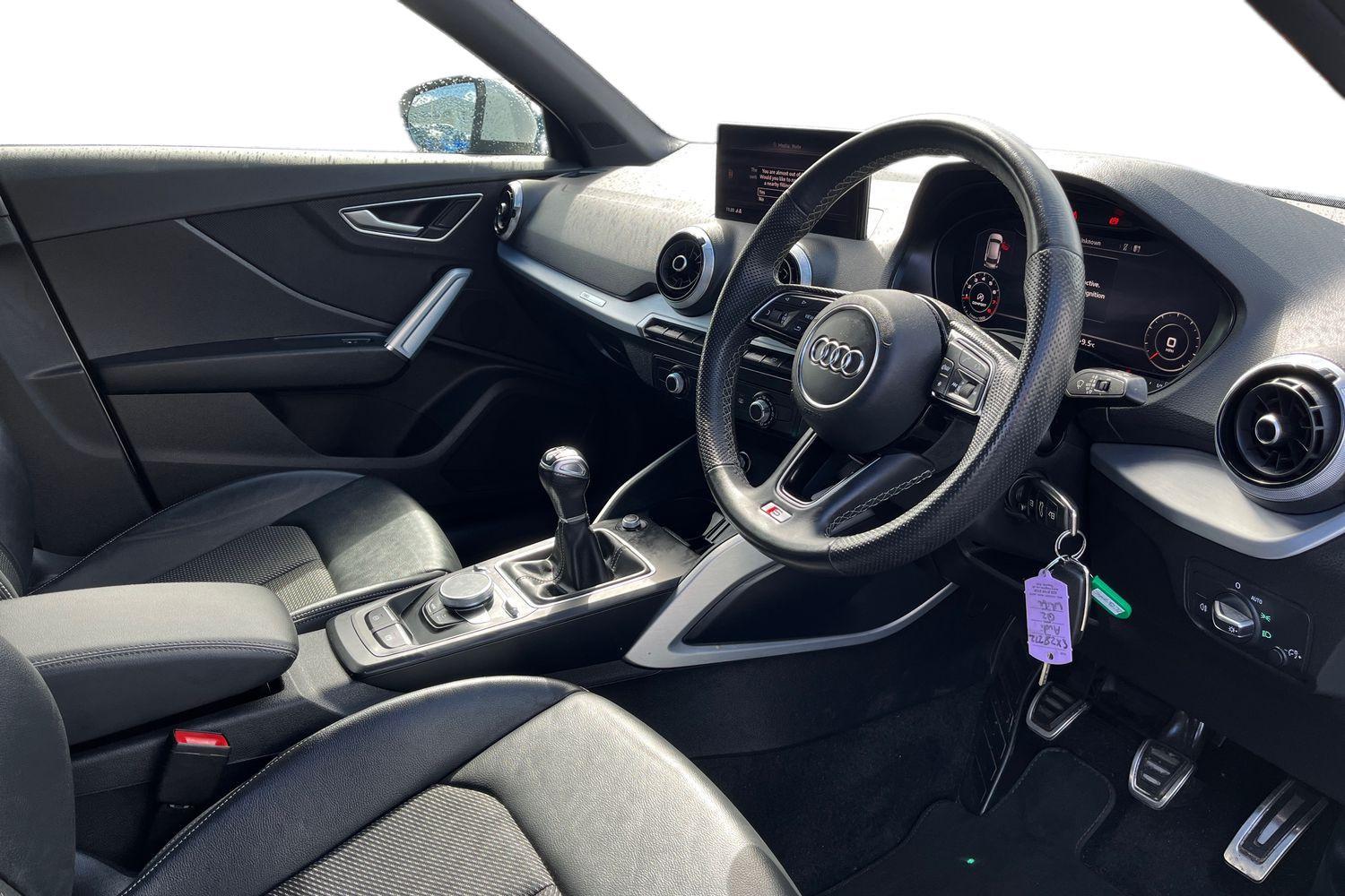 Audi Q2 Photo 8