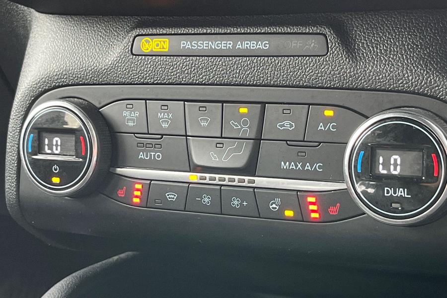 Ford Focus Photo autoimg-2c48b17e81c90a78c1182f4c5556da928687e0e4.jpg