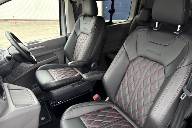 VOLKSWAGEN Transporter Photo 45