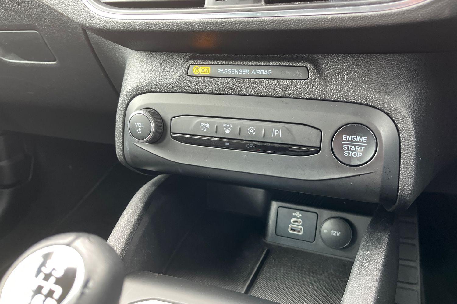 Ford FOCUS Photo 29