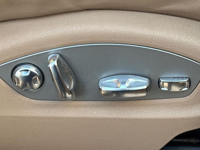 PORSCHE Macan Photo 27