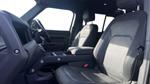 Land Rover Defender Photo 2