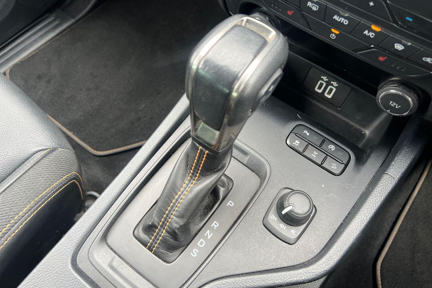 Ford RANGER Photo 36