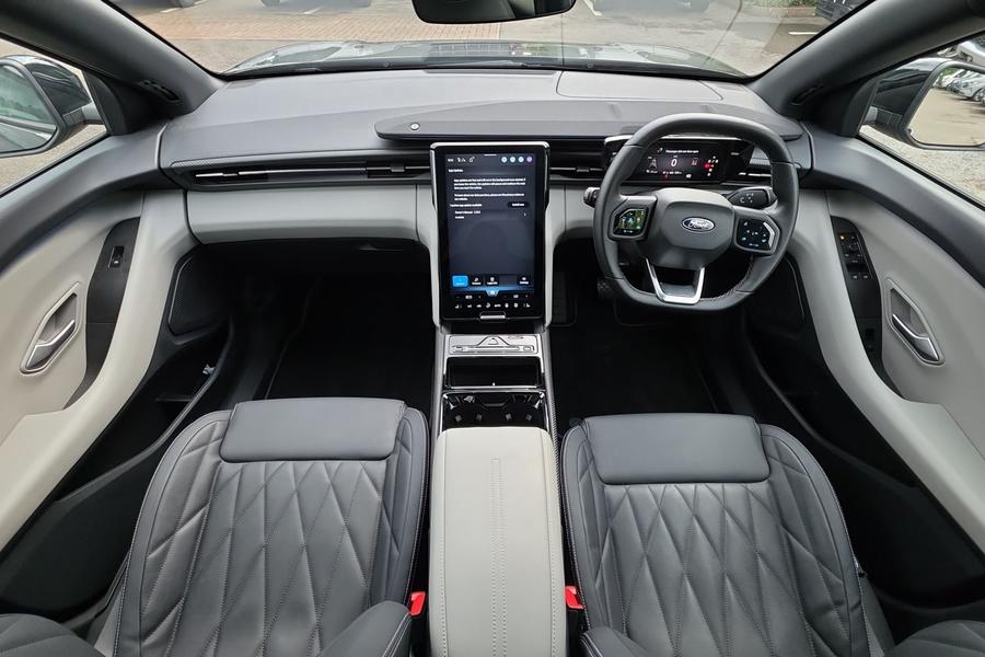 Ford Explorer Photo autoimg-2c5a60b4198f37c9de9073fcf83b2826c1b8fea4.jpg