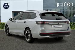 Volkswagen Passat Photo 3