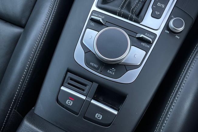 AUDI S3 Photo 35