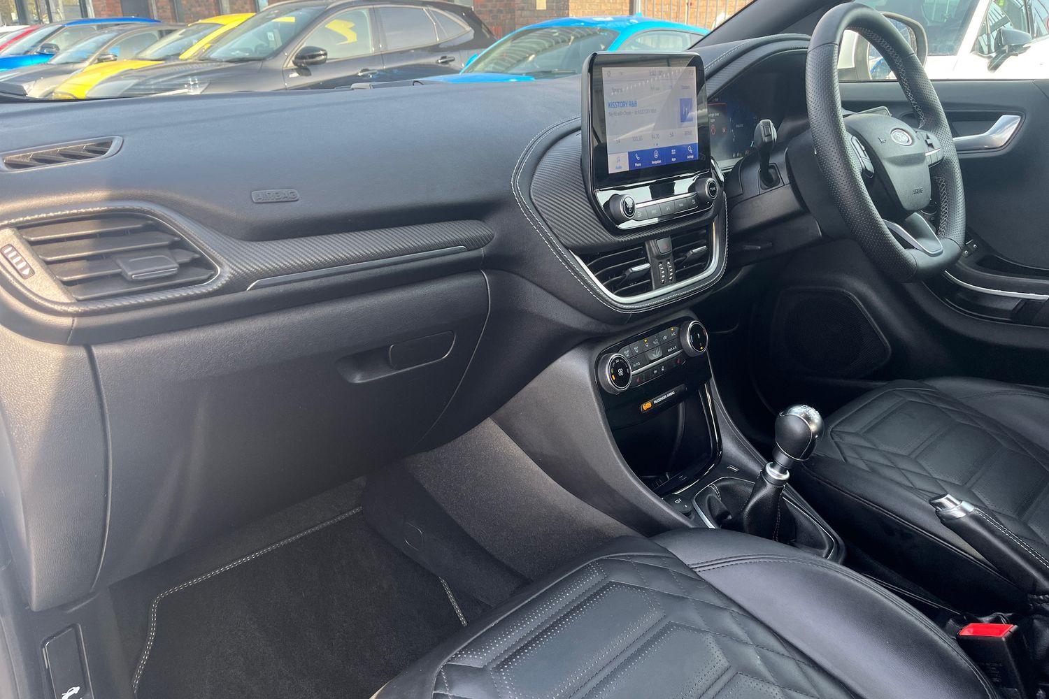 Ford PUMA Photo 17