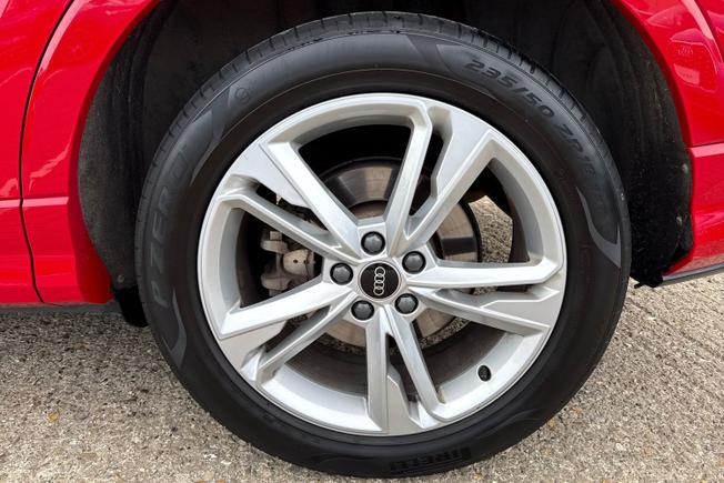Audi Q3 Photo 47