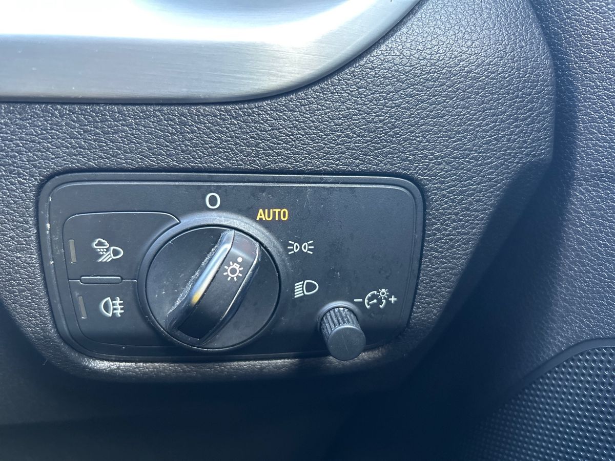 Audi Q2 Photo 35
