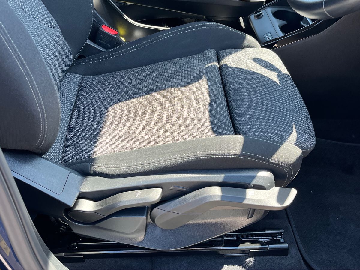 BMW 2 Series Active Tourer Photo 31