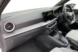 SEAT Arona Photo 2