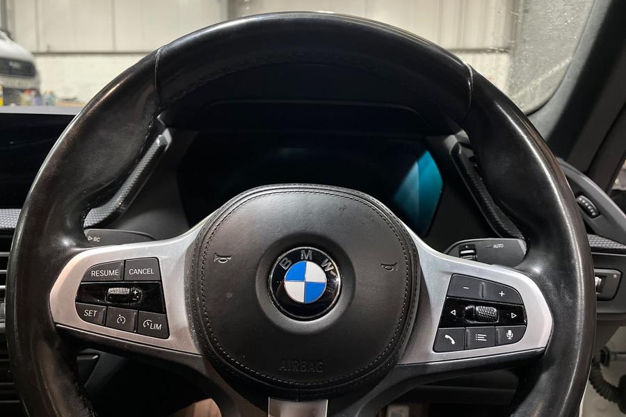 BMW 2 SERIES Photo autoimg-2c66494df068df60bfee06d1e139ab94708092d2.jpg