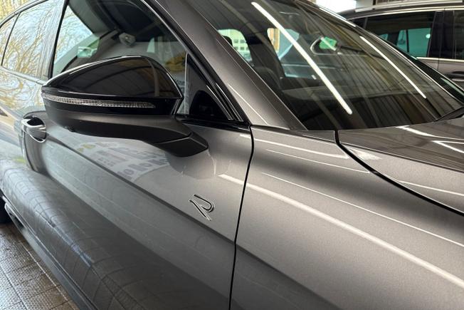 VOLKSWAGEN Passat Photo 20