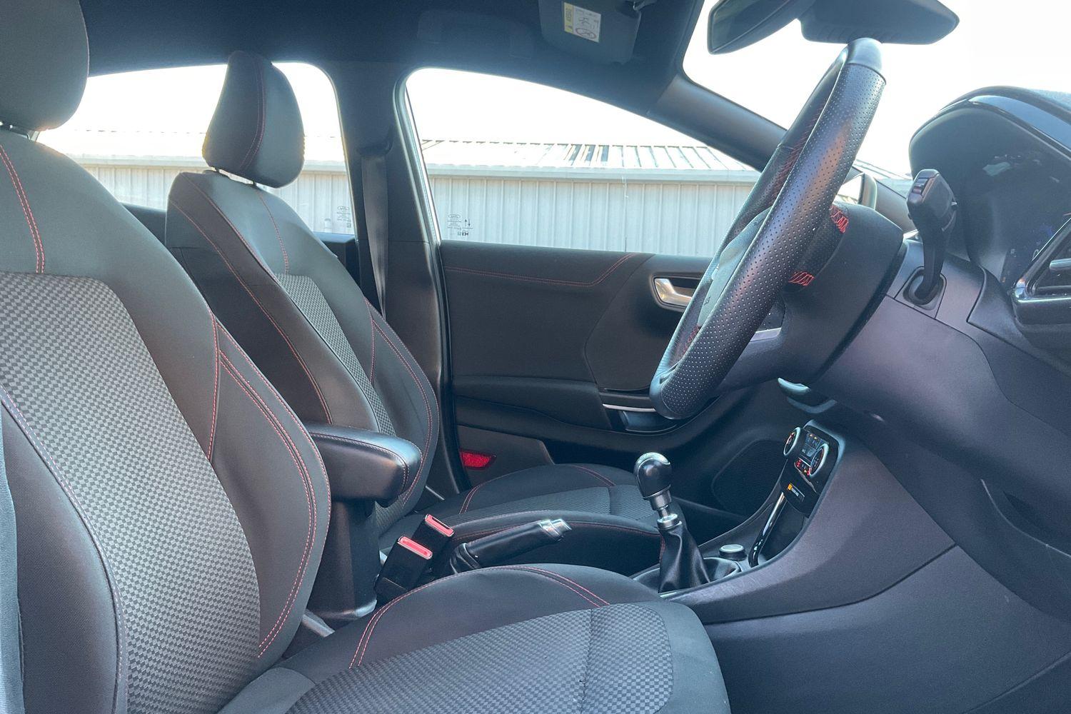 Ford PUMA Photo 16