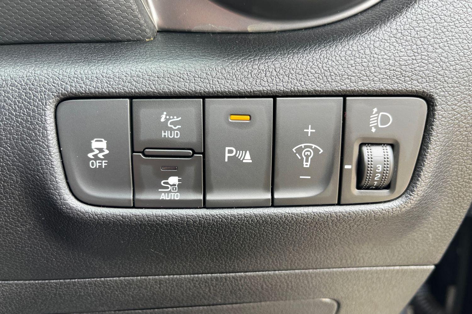 Hyundai KONA Photo 26