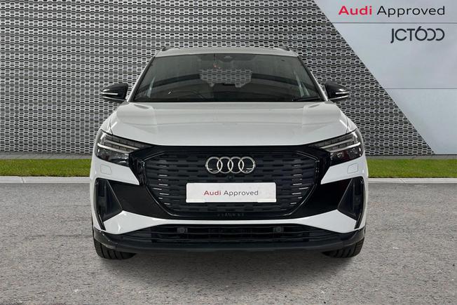 AUDI Q4 E-Tron Photo 8