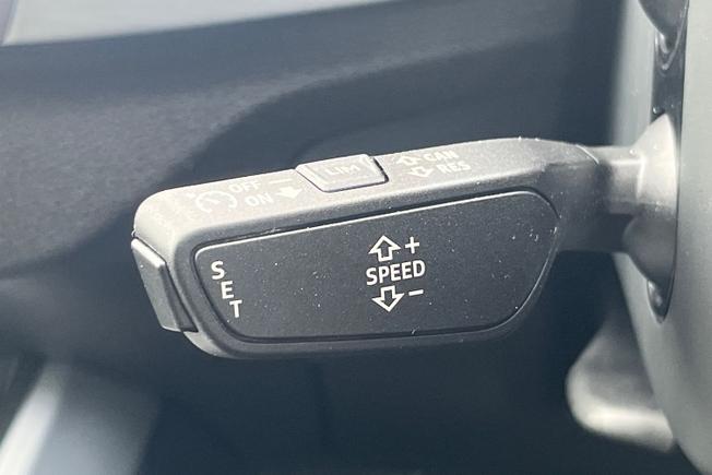 AUDI Q2 Photo 21