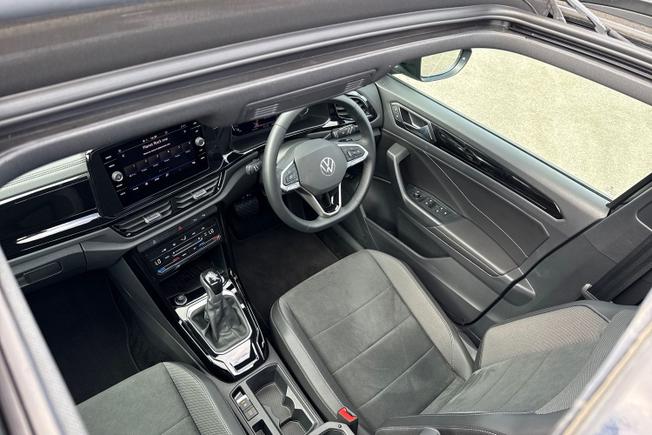 VOLKSWAGEN T-Roc Photo 51