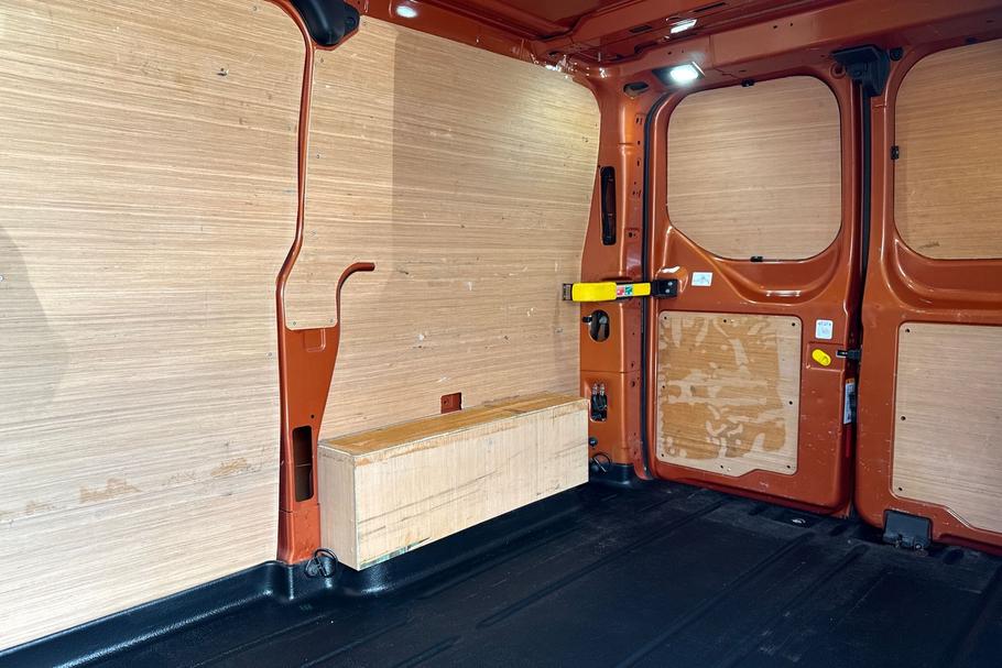 Used Ford TRANSIT CUSTOM CX22HFE 4