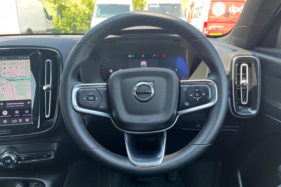 Volvo XC40 Photo autoimg-2c7b0d336f9c5610dab3d2ba9e99ad4f0f443b90.jpg