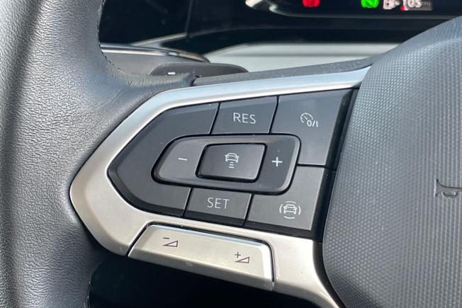 Volkswagen Golf Photo 16