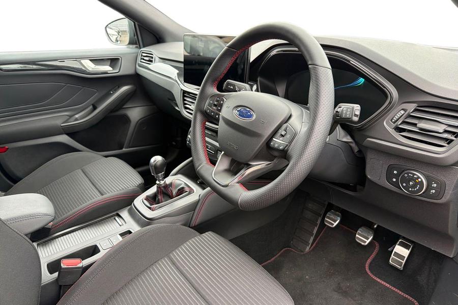 Ford Focus Photo autoimg-2c7df19ef927fbb898b35ad45f9756f3c0f413e8.jpg