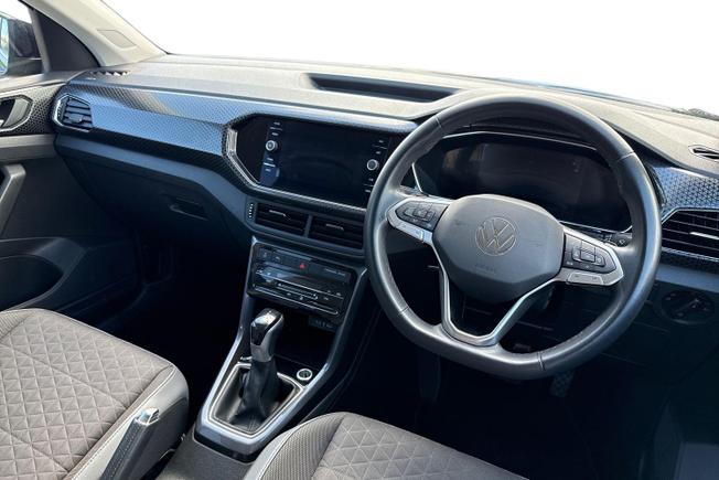 VOLKSWAGEN T-Cross Photo 6