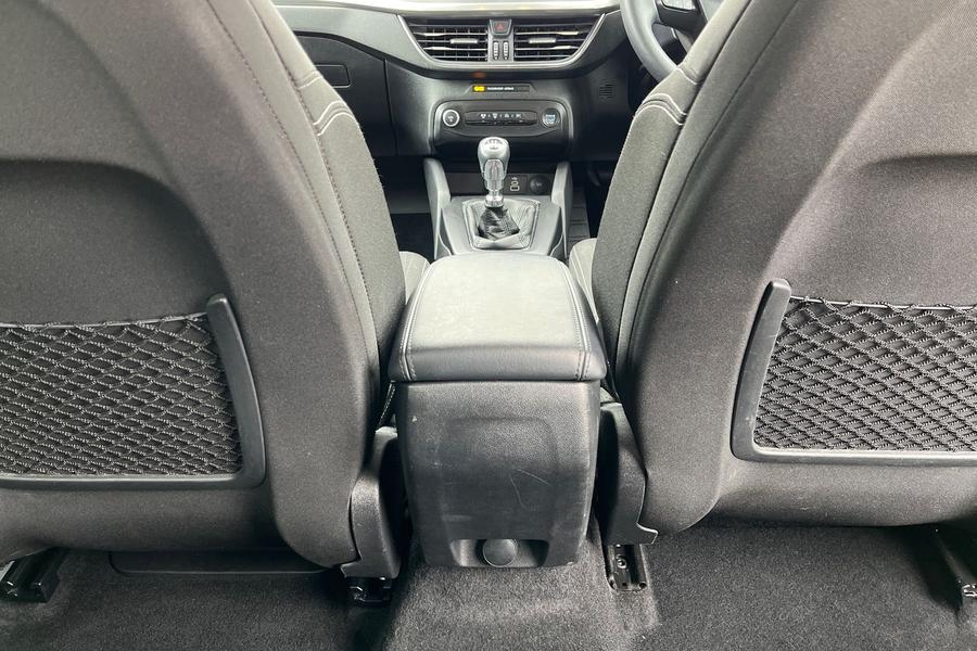 Ford Focus Photo autoimg-2c872da8bd043985bfc9226bb016c1deec39db79.jpg