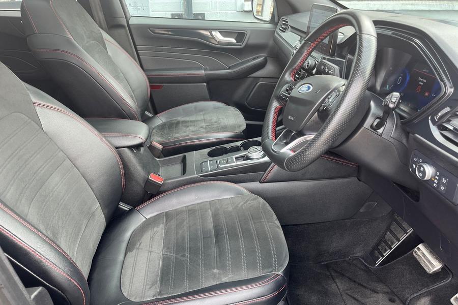 Ford KUGA Photo autoimg-2c886c10a6ebdf33302bbce6b49ec013c6a33c4b.jpg