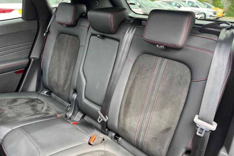 Ford Kuga Photo autoimg-2c8d56b42872281f6f2ab71a50043426ee0581e6.jpg