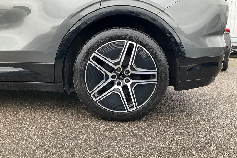 Ford Capri Photo autoimg-2c8e454d7d3d6ddd2f6a3bf9f3d8dd6008dd7441.jpg