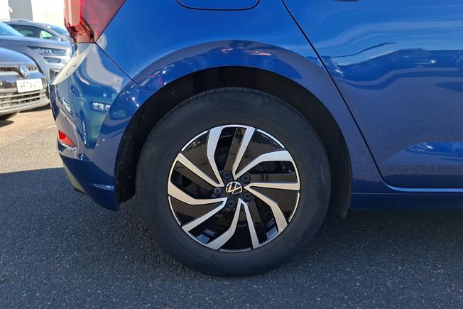 VOLKSWAGEN Polo Photo 5