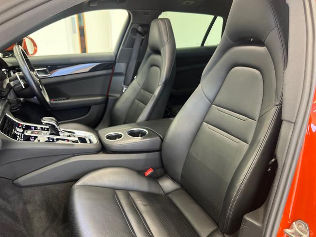 PORSCHE Panamera Photo 14