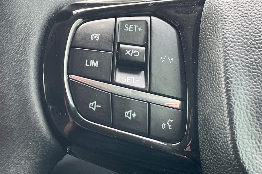 Used Ford TRANSIT CUSTOM WR75UZA 28