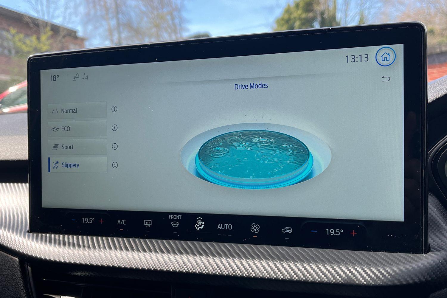 Ford Kuga Photo 32