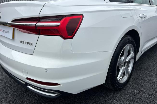 AUDI A6 Saloon Photo 32