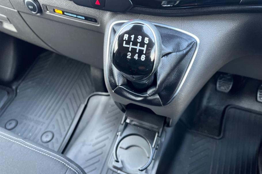 Used Ford TRANSIT CUSTOM YM70PUO 17