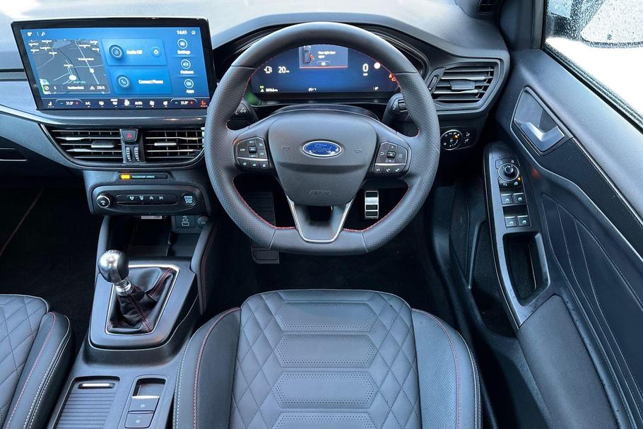 Used Ford FOCUS YH25XHR 11