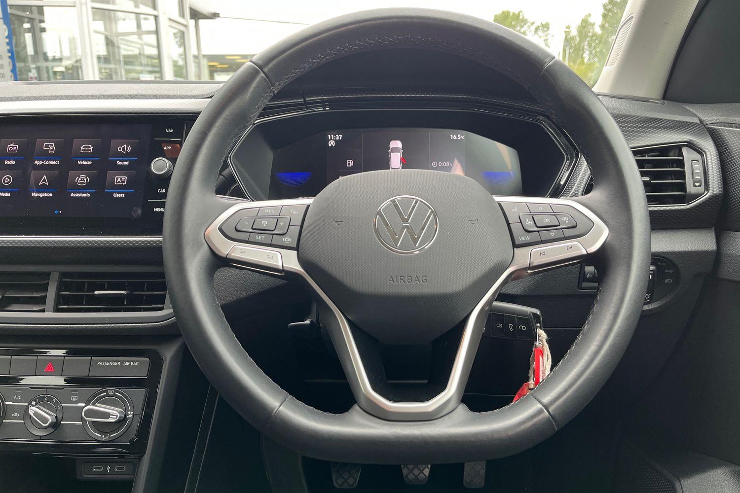 Volkswagen T-CROSS Photo 11