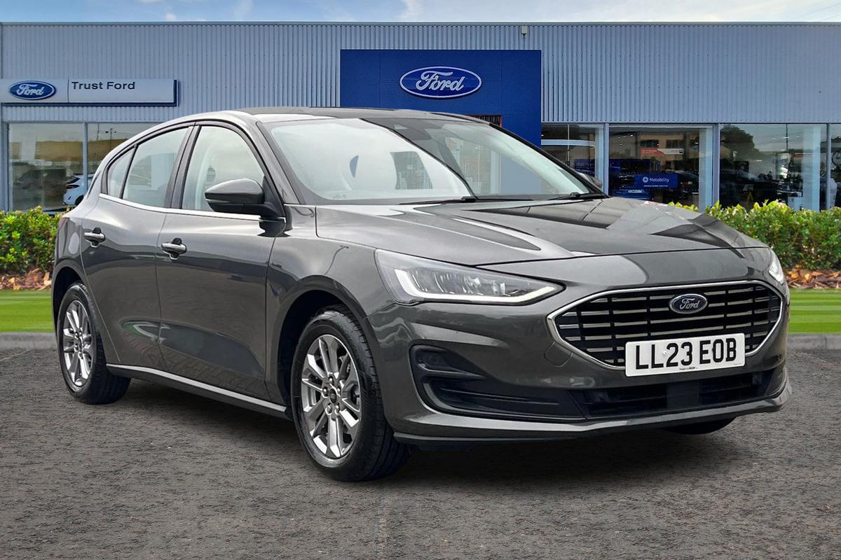 Ford Focus listing photo