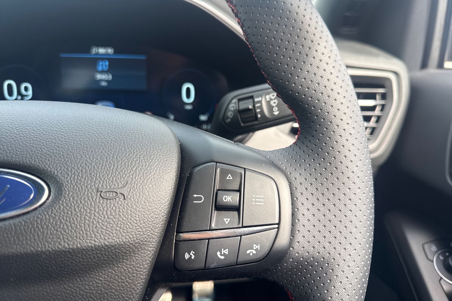 Ford FOCUS Photo 32