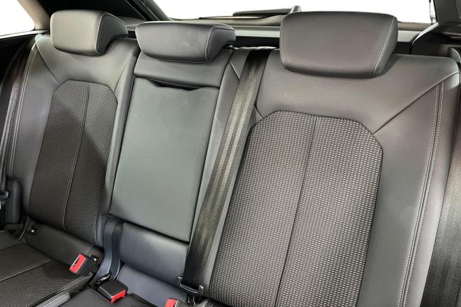 Audi Q3 Photo 9