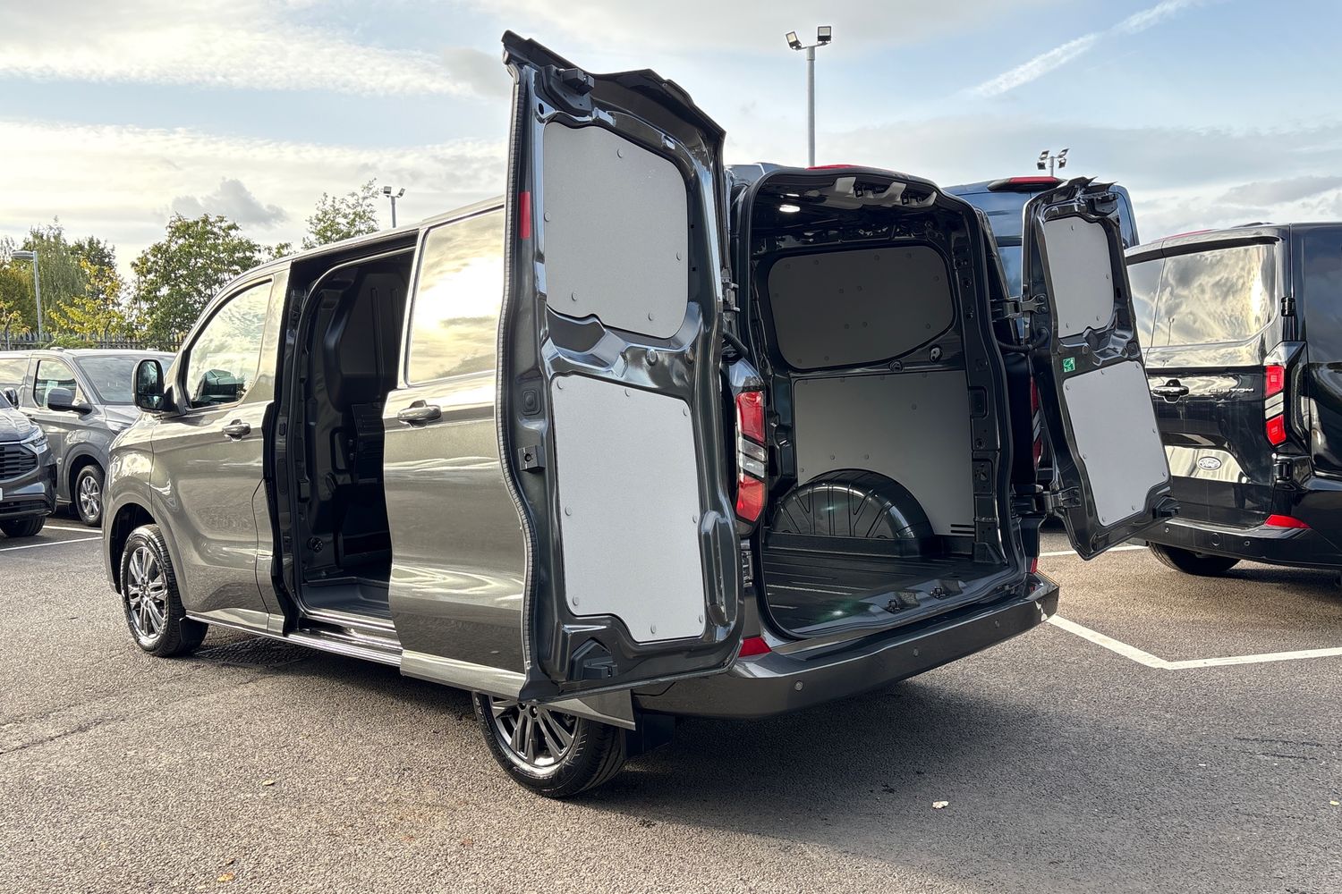 Ford TRANSIT CUSTOM Photo 6