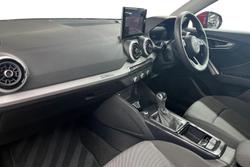 AUDI Q2 Photo 2