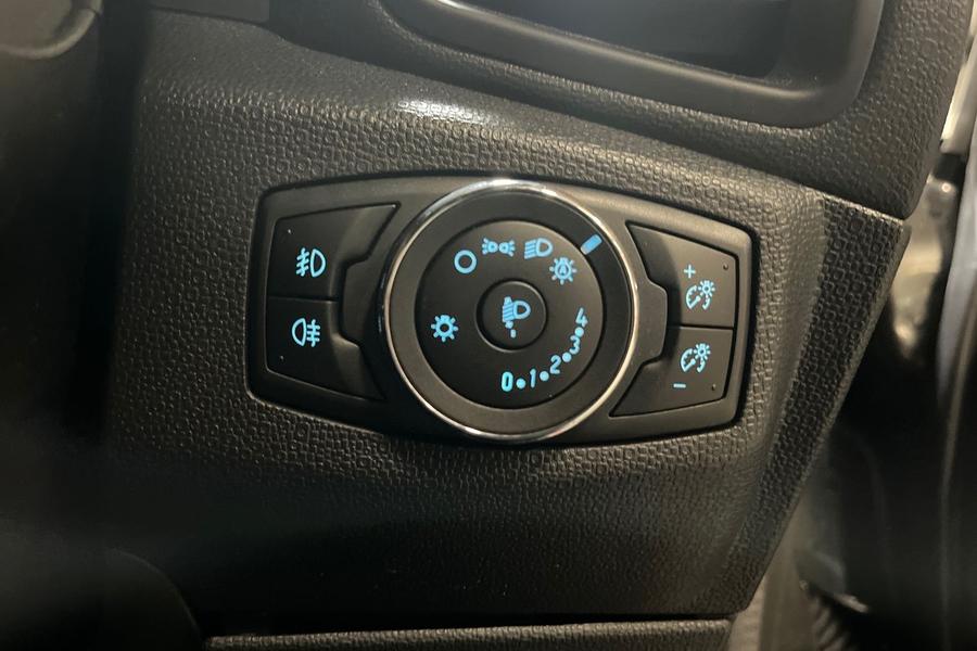 Ford ECOSPORT Photo autoimg-2cb97a25c00b434bab8dad6c728a371b6aed3e8d.jpg