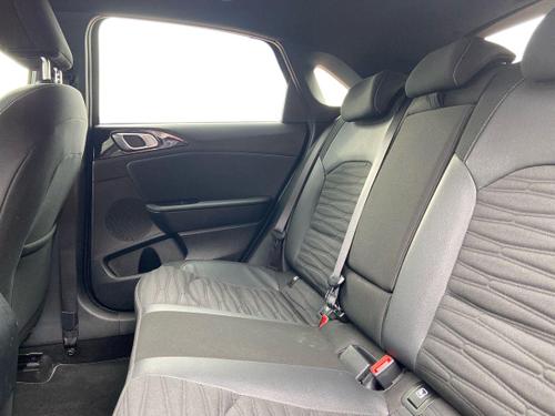 Kia CEED Photo autoimg-2cbaf8a1706d575285fa8745322ca4cbd1d6f0b5.jpg
