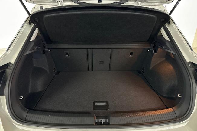 Volkswagen T-Roc Photo 12