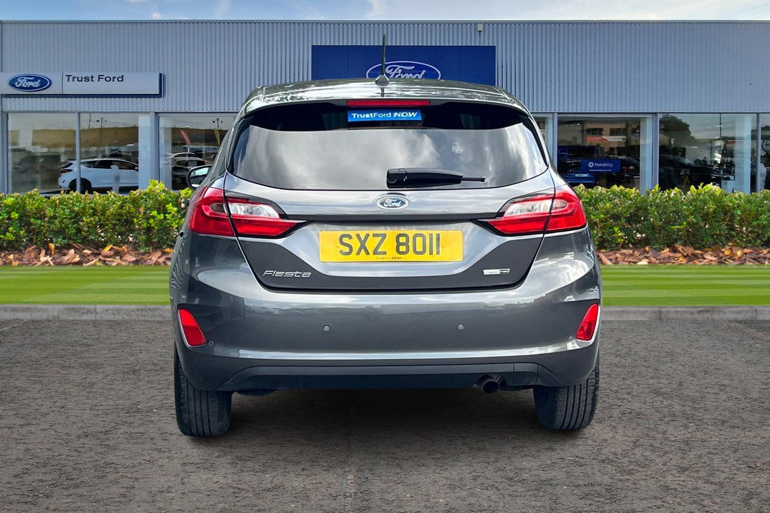 Ford FIESTA Photo 6