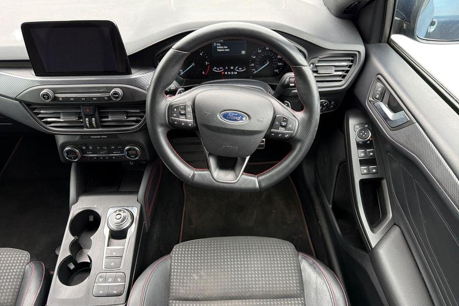 Ford FOCUS Photo autoimg-2cc6e3d505f607861d66240c88652a9884e4f6e0.jpg